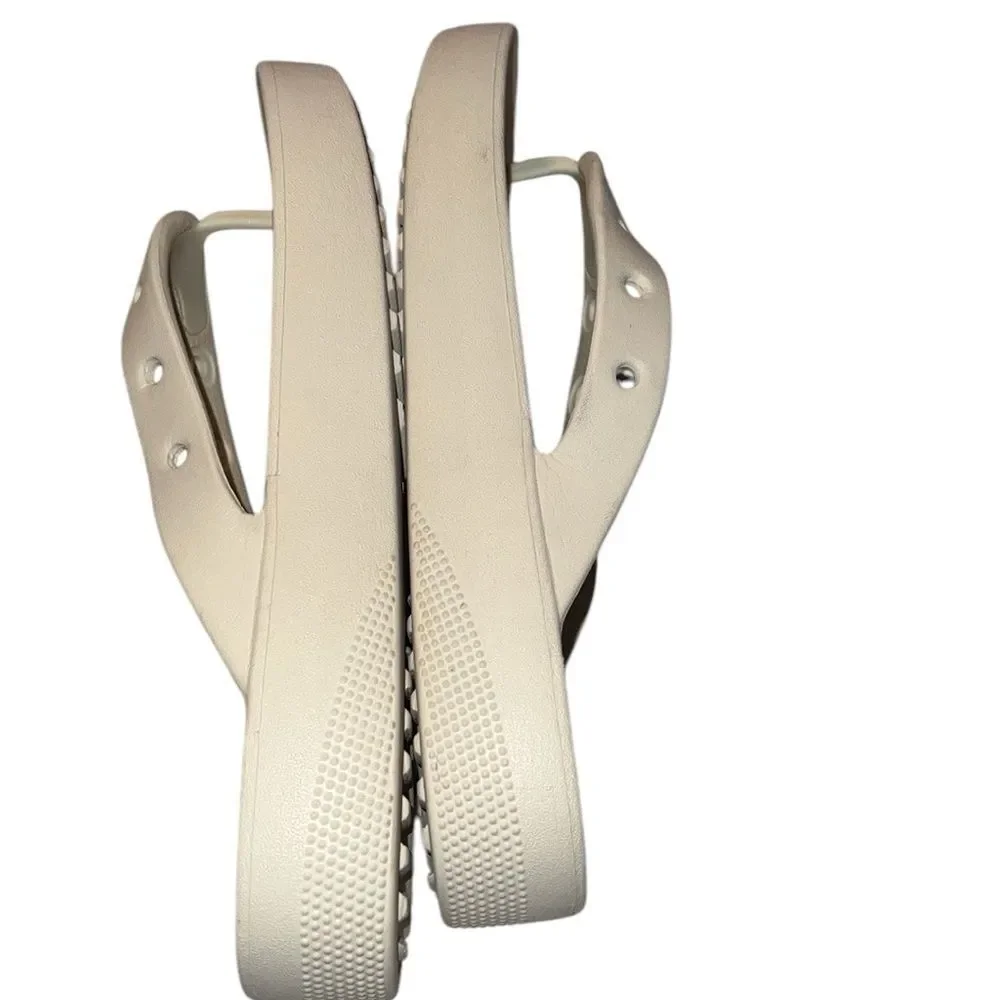 Crocs Cream Flip Flops Size 8